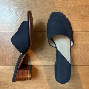 Nisolo Elizabeth Slide in Navy